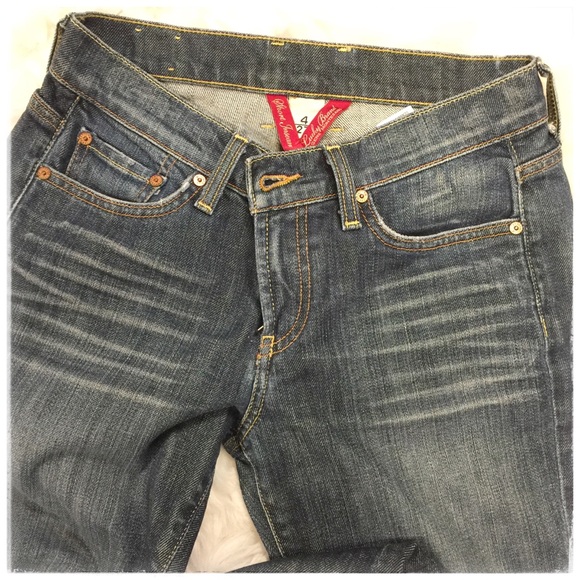 Lucky Brand Classic Rider jeans. - Picture 2 of 6